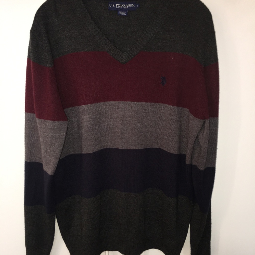 Mens Sweater Excellent Condition size Large